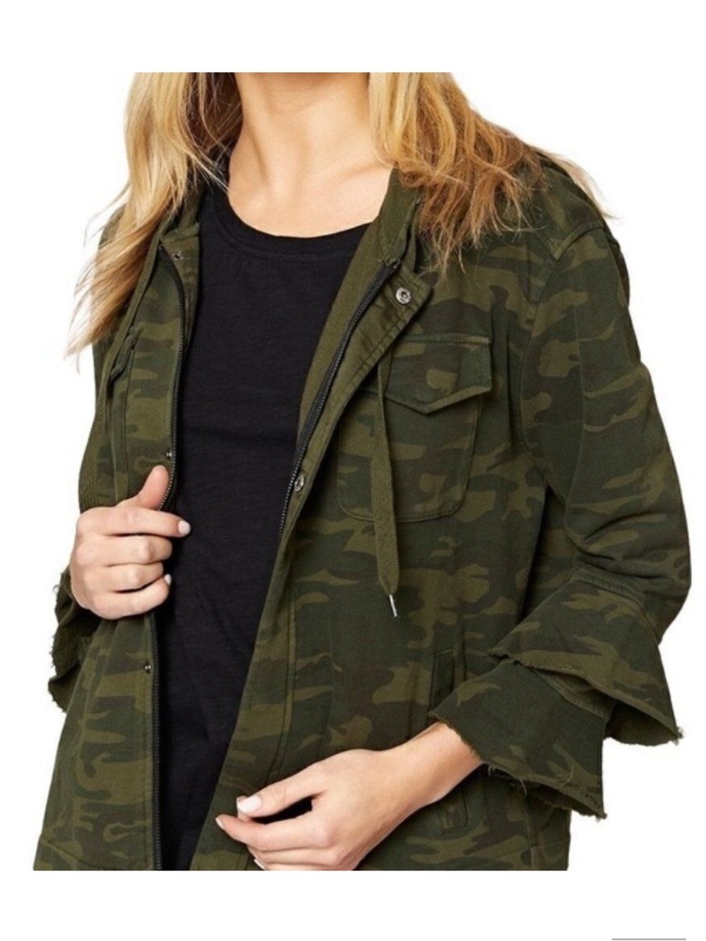 Sanctuary Women’s Adventure Camo Hoodie Shacket size Small